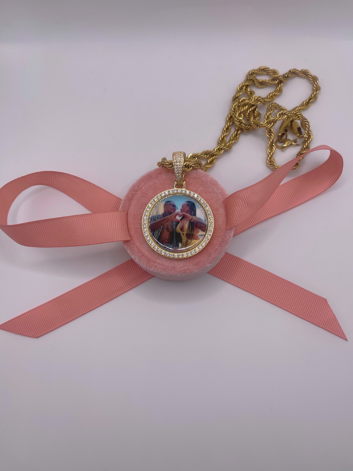 INFINITY GLOW PENDANT