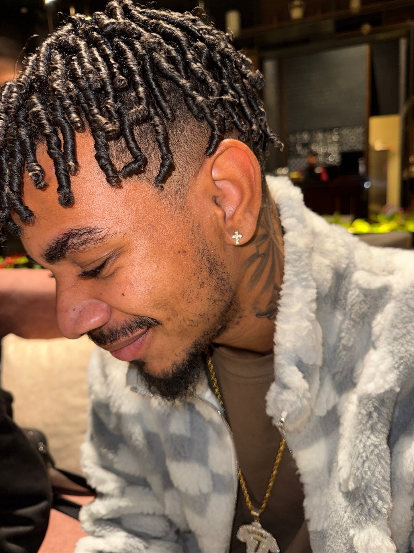 LUMIÈRE CROSS STUDS