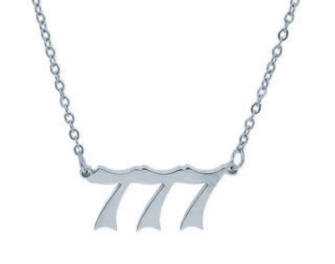 NUMINA NECKLACE
